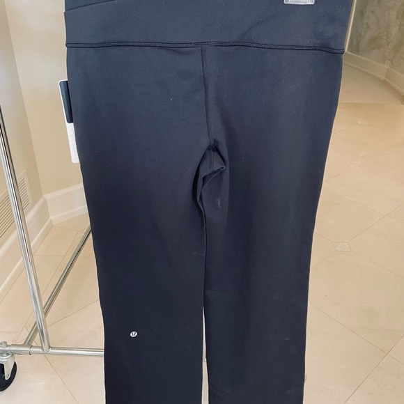 Lululemon Astro Pant R, size 10 - Picture 2 of 3